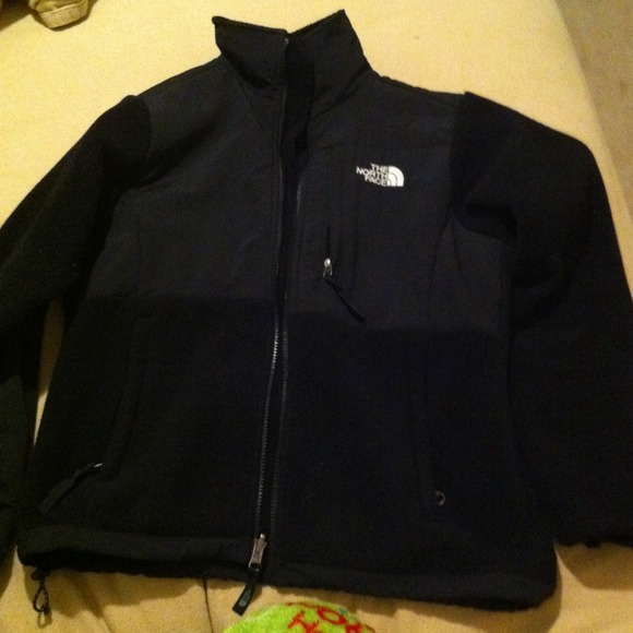 RESERVED- north face Denali jacket