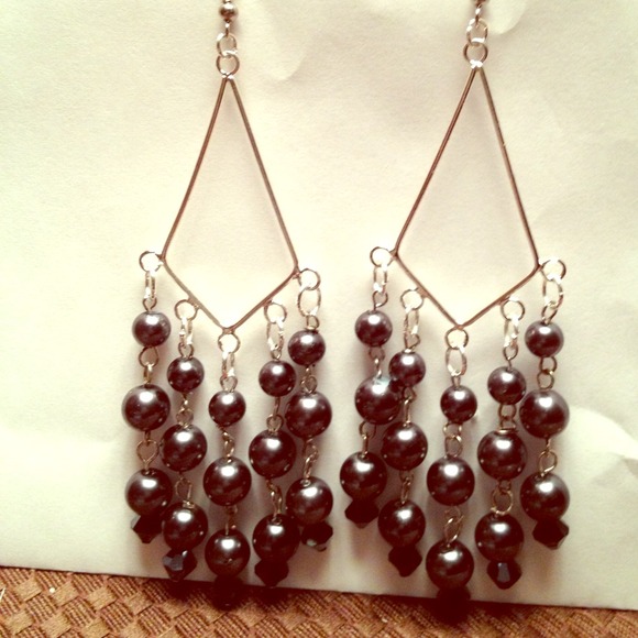 No trad these or on sale earring