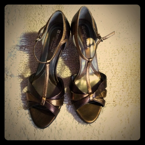 Naturalizer Party Sandals sz 8