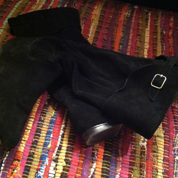 Urban Outfitters Boots - Black suede boots