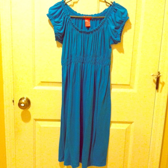 Turquoise cotton dress.