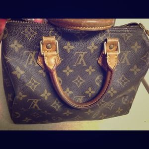 Cute authentic Louis Vuitton