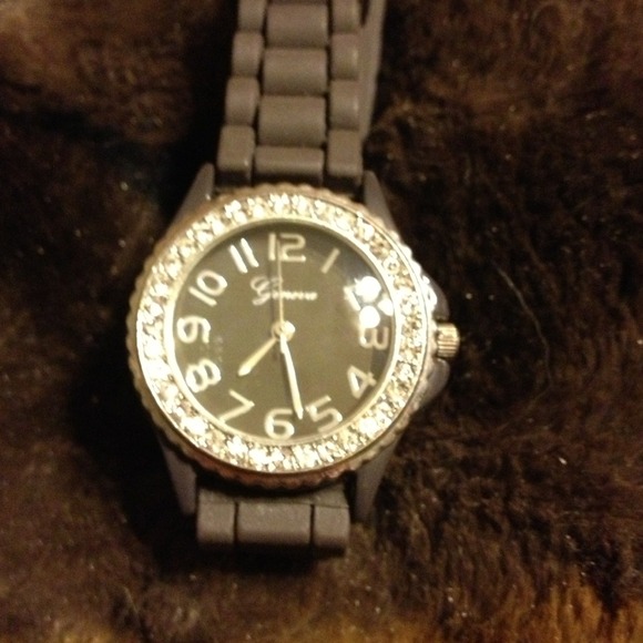 Watch Bundle - Picture 4 of 4