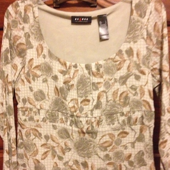 🌀Sold🌀Green floral print dressy top