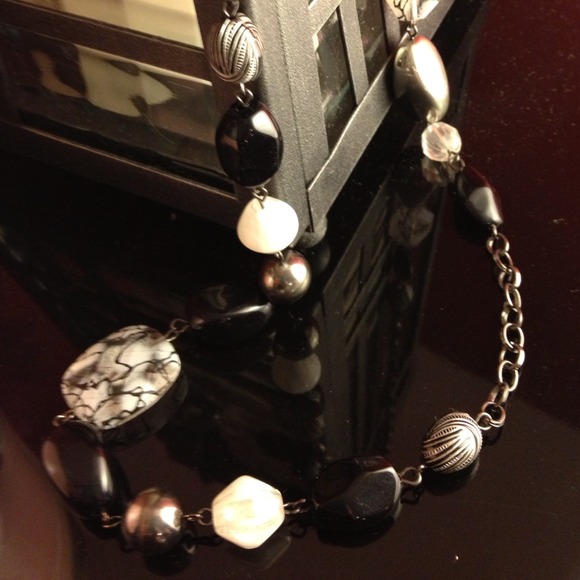 Necklace - Picture 2 of 2