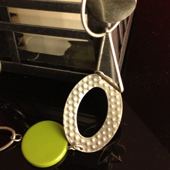 Necklace - Picture 2 of 2