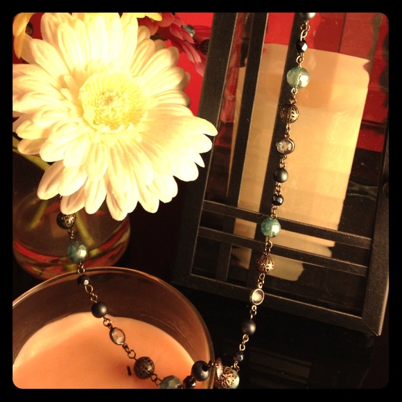 Necklace - Picture 1 of 3