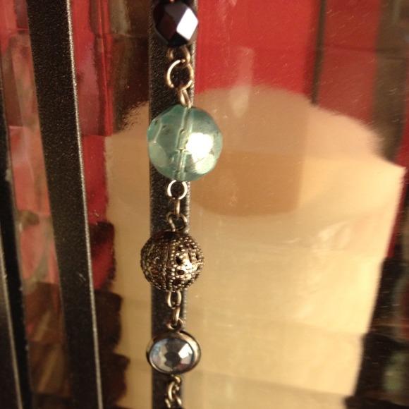 Necklace - Picture 2 of 3