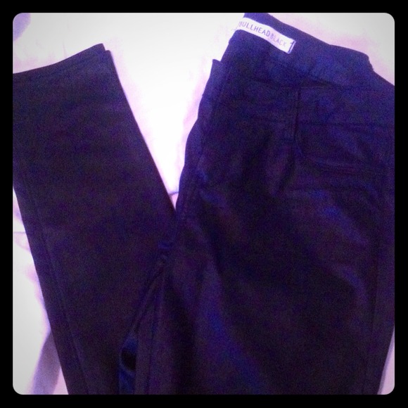 ✨SOLD✨Black skinny jeans