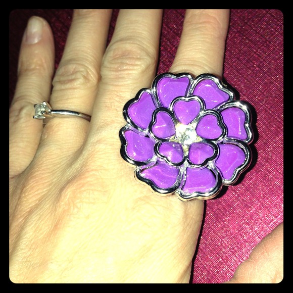 Purple flower ring