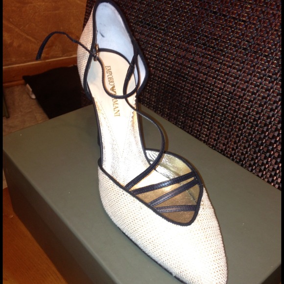 ✂REDUCED✂ was $70 Shoes Emporio ARMANI