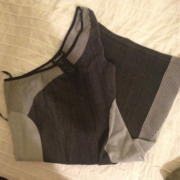 🚩🚩SOLD🚩🚩Bebe dress - Picture 3 of 4