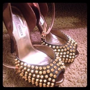 Bronze/Black/Gold Stud heels