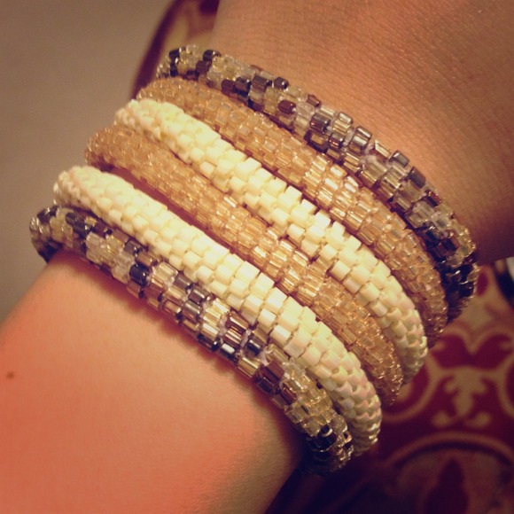 A Chico's beaded snake color magnetic bracelet