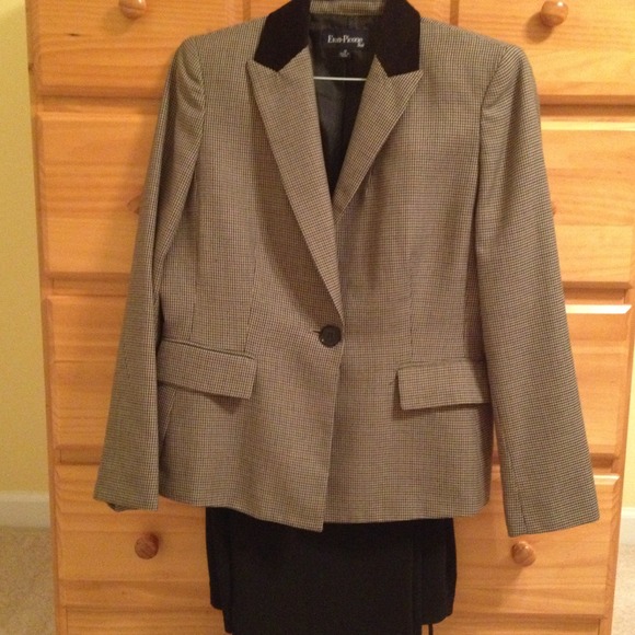 Beautiful pants suit