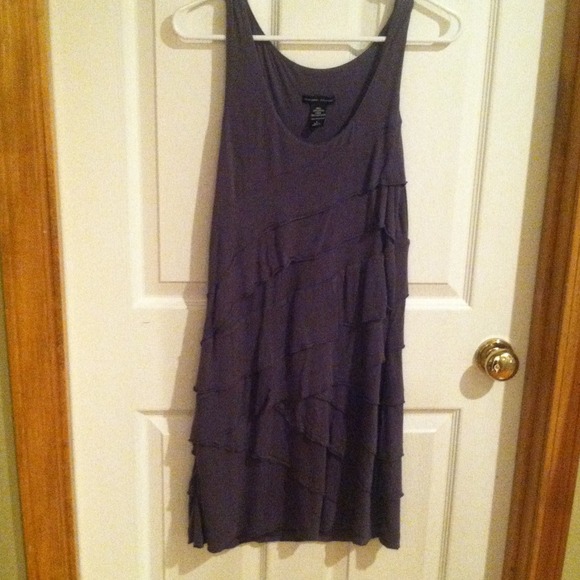 Gray sleeveless dress