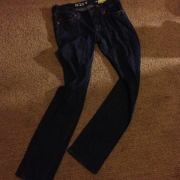 Roxy skinny jeans, never worn!
