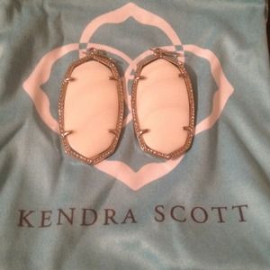 REDUCED!!!! Kendra Scott earrings!!!