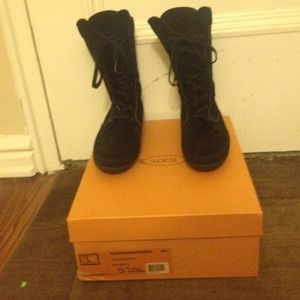TOD'S - Winter Booties HR0 BLACK