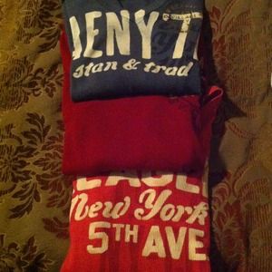 American eagle set of 3 shirts!!