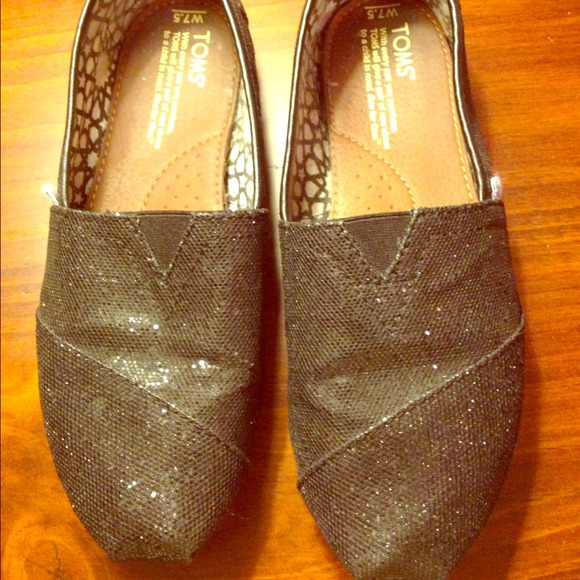 Black glitter toms!