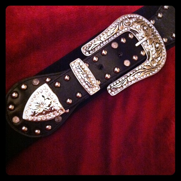 Guess Belt
