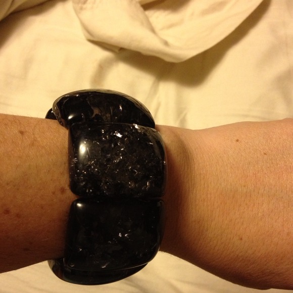 Purple chunky stretch bracelet - Picture 2 of 2