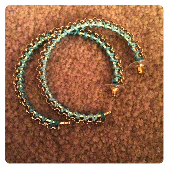 ✨Sold✨Blue and gold hoops