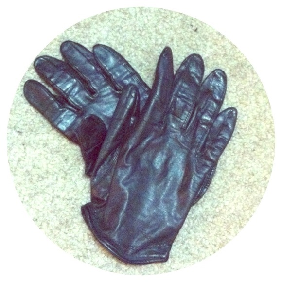 Vintage black leather gloves - Picture 1 of 3