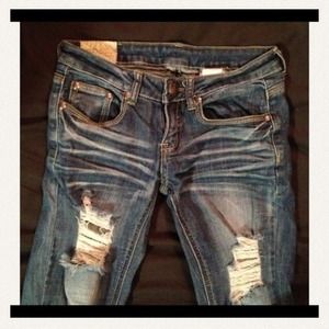 ✨SOLD✨💓💓💓 Machine hole/worn jeans