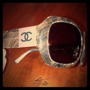 👋SOLD Authentic Chanel Sunglasses