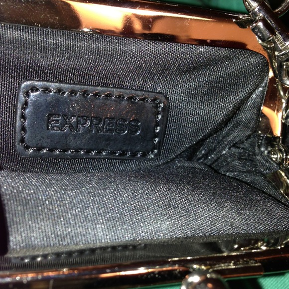 Express - Picture 2 of 3