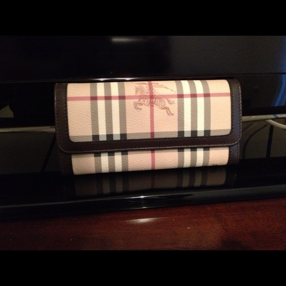 Authentic burberry wallet