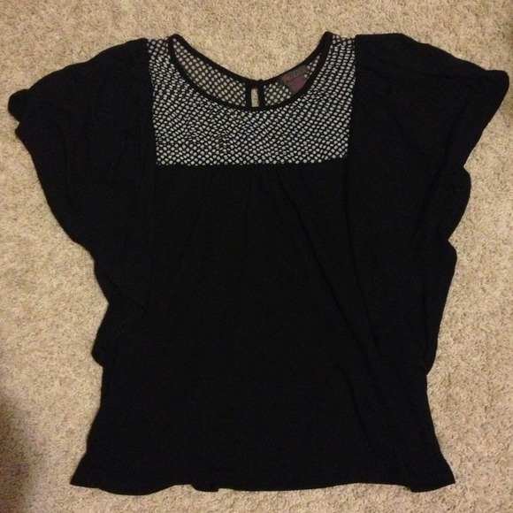 Black, big ruffled short sleeves and detailed neck