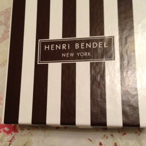 Henri Bendel Blue Clasp Bracelet