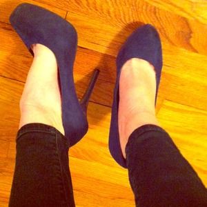 Anne Michelle Blue Suede Heels