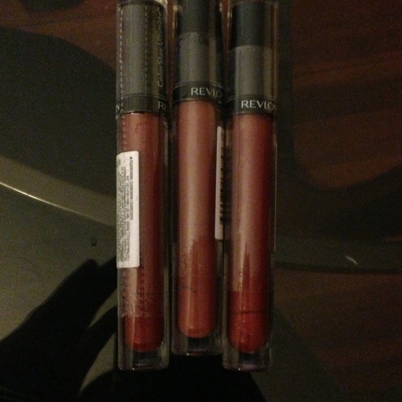 Colorstay ultimate liquid lipsticks never been use