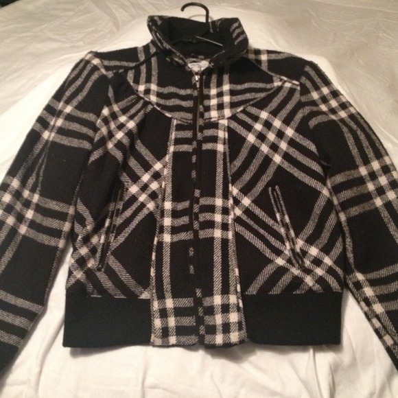 💋TRADED💋 Black & white bomber