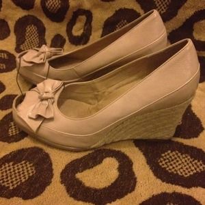 Aeroposoles heels