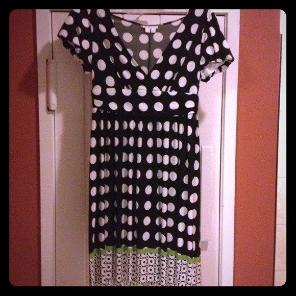 Fun flattering dress!  Pre-loved; great condition. - Picture 1 of 2