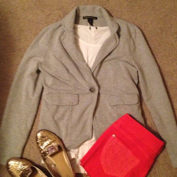 Heather grey double peplum back blazer!
