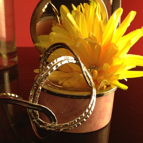 Bracelet - Picture 2 of 2