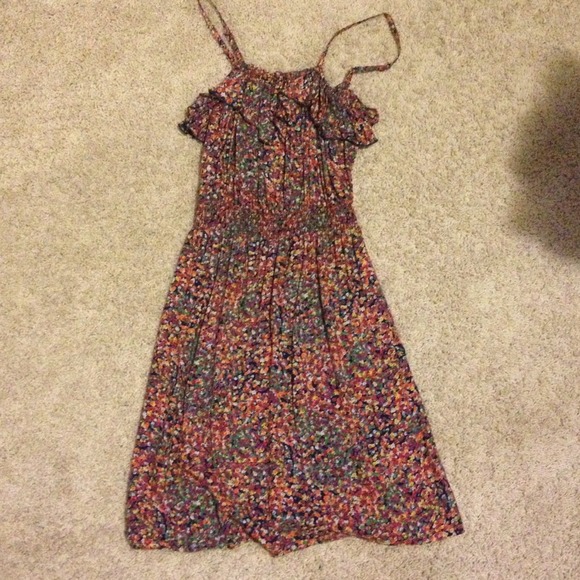 Size 3/small flowered summer dress