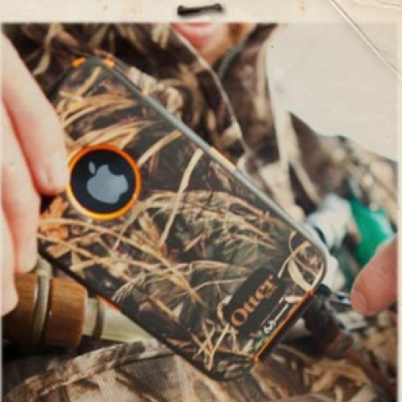New!! Realtree Camo Defender Series iPhone 4/4S