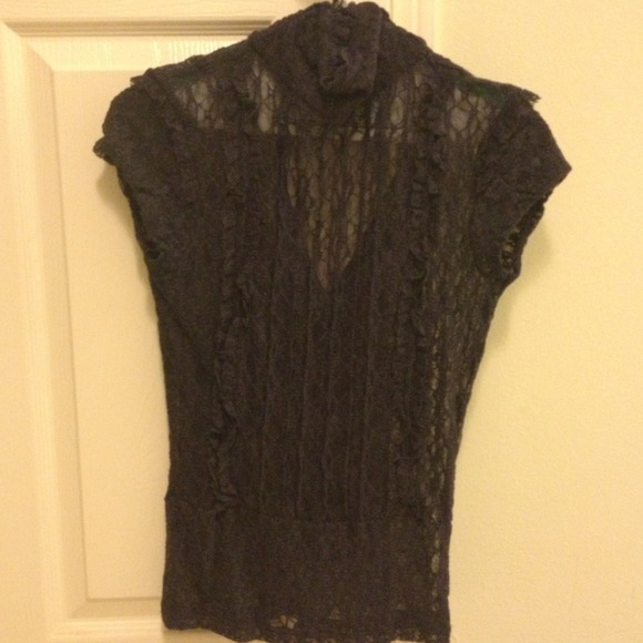 🚫SOLD🚫Navy blue lace top