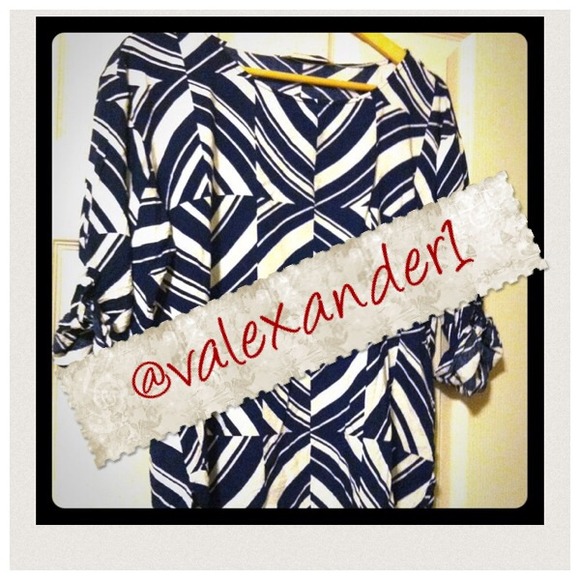 Old Navy Tops - ☀TRADE☀@valexander1