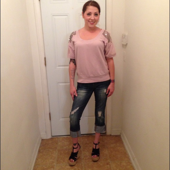 SOLD Distressed Denim Capri Pants Cuffed Dk Denim