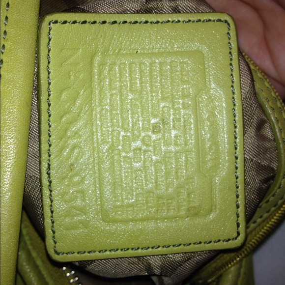 Coach purse - Picture 2 of 4