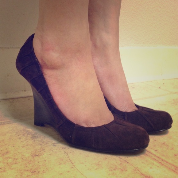 *REDUCED PRICE* GUESS By Marciano Suede Wedge Heel