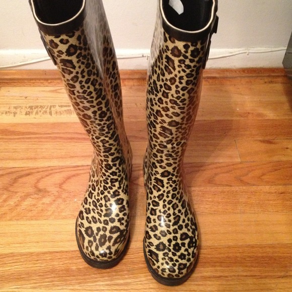 Leopard print rain boots